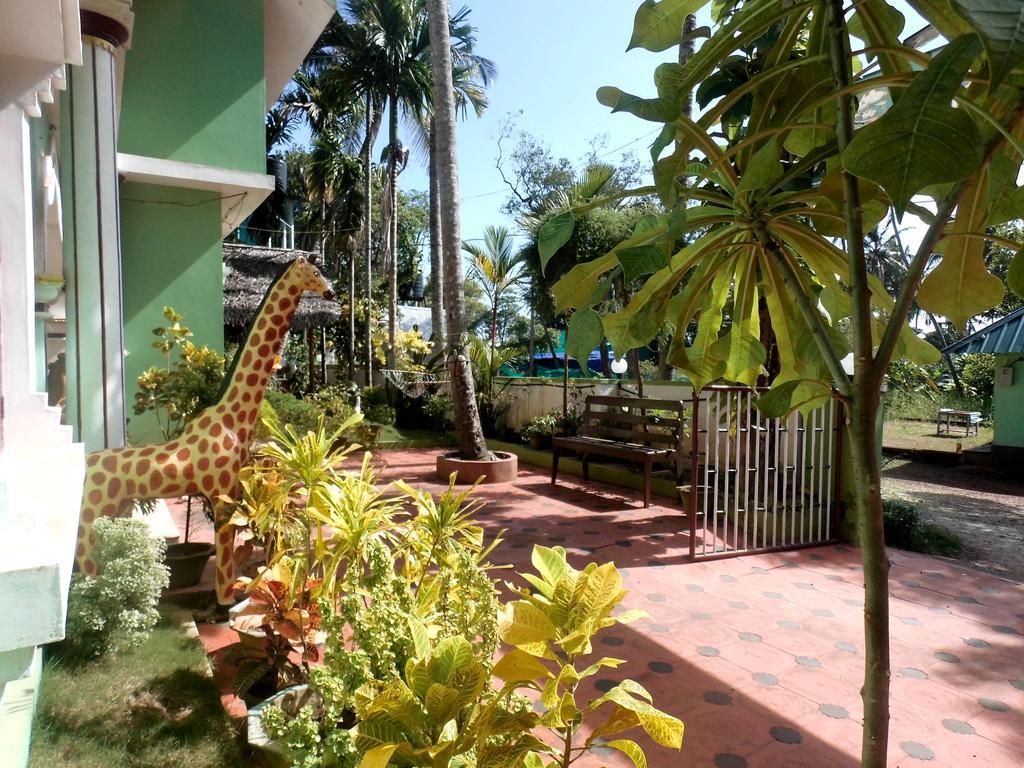 Green Garden Ayurvedic Resort & Green House วาร์คาลา ภายนอก รูปภาพ
